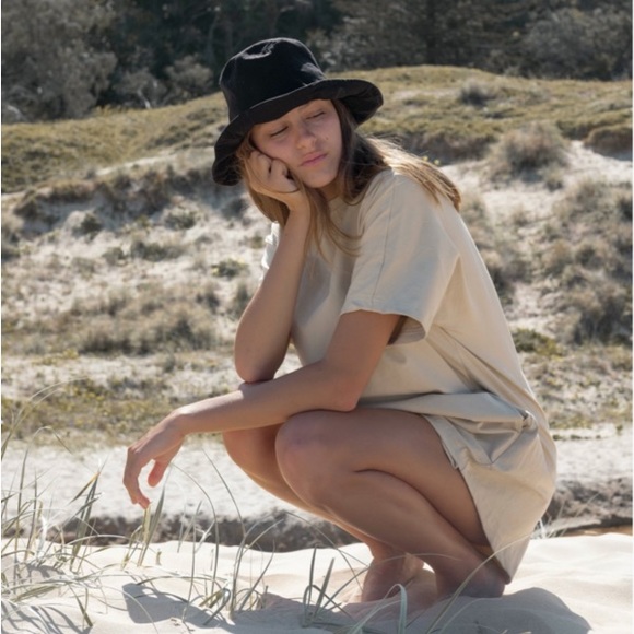 NWT Wellington Factory Boyfriend Romper - Picture 4 of 11